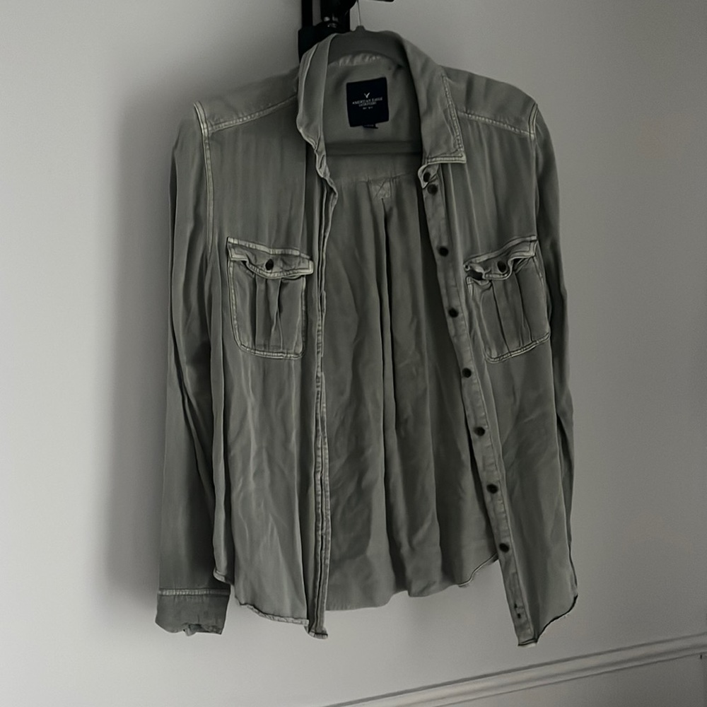 American Eagle Army Green Button Up Size S